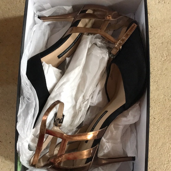 Shoes - Picture 7 of 8